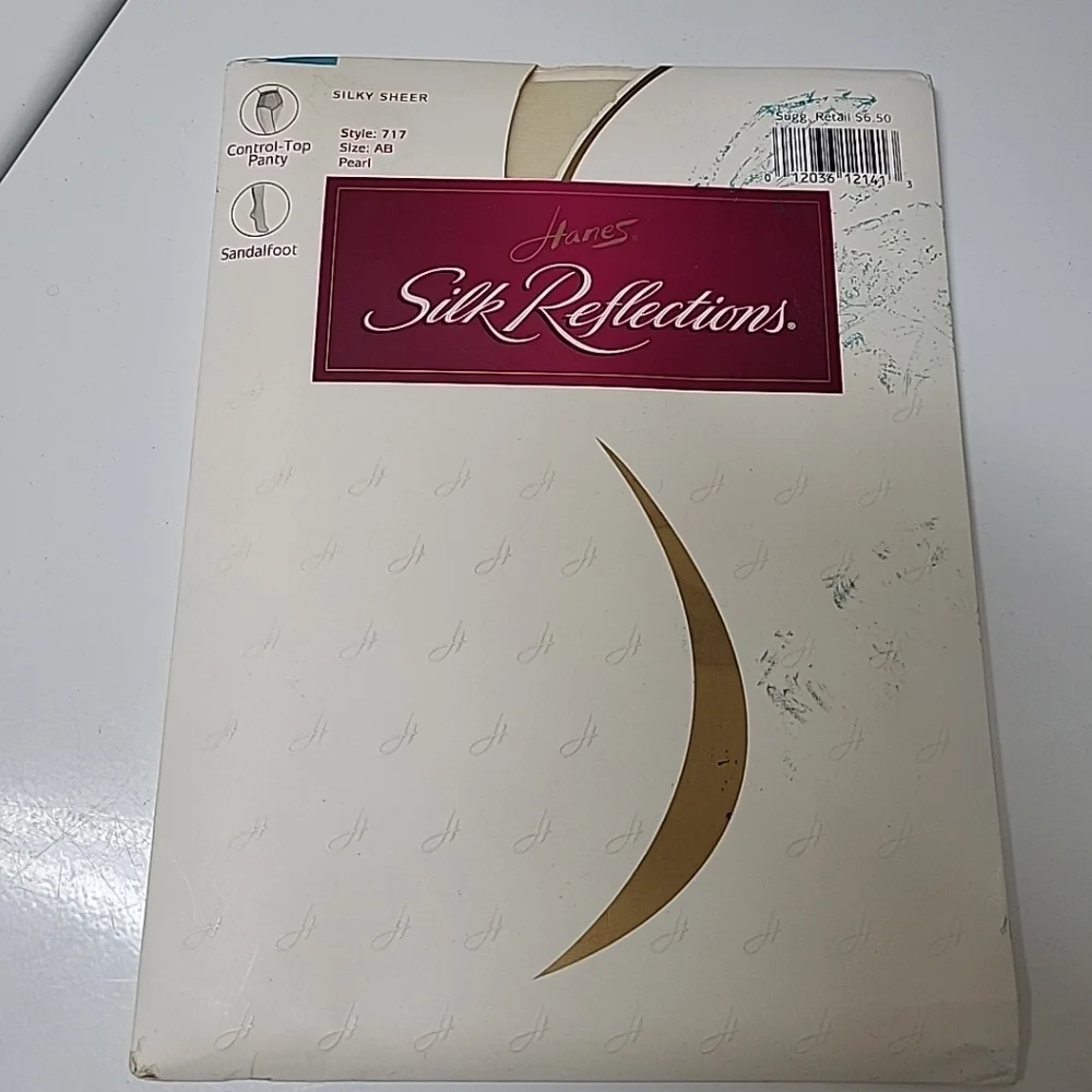 Hanes Silk Reflections Silky Sheer Hosiery Size AB Pearl Control‎ Top Style 717